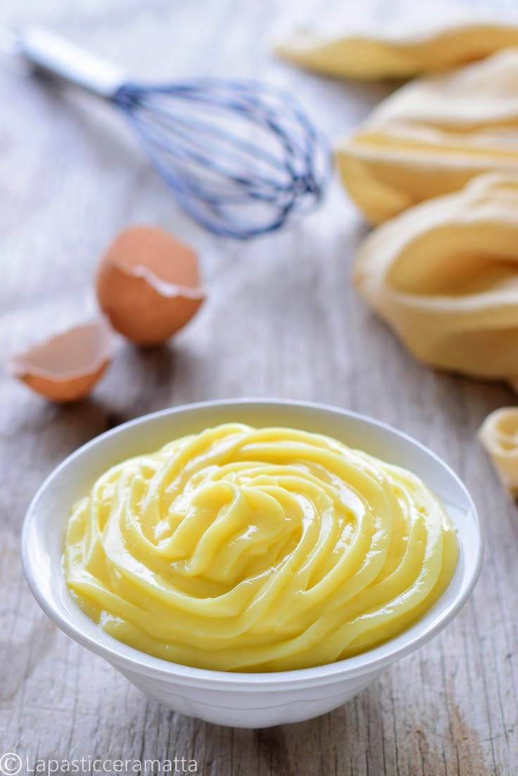 Crema pasticcera al limone
